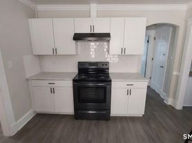 67 Wood St, Waterbury, CT
