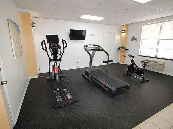 4th image of 313 S Atlantic Ave #6310