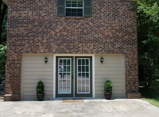 135 Westwood Dr #A, Vicksburg, MS 39183