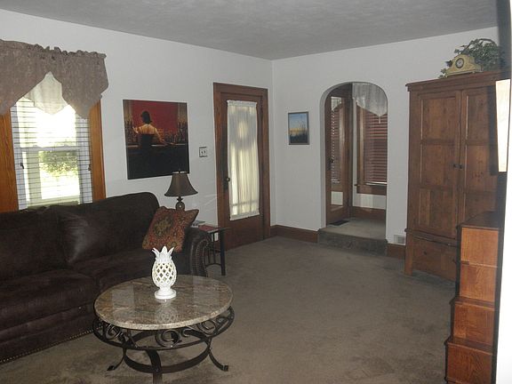 5th image of 510 Wood St