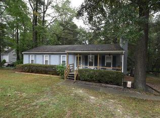 11221 Sunfield Dr, Midlothian, VA 23112