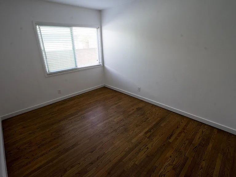 5614 Auckland Ave #5616 — Photo 8