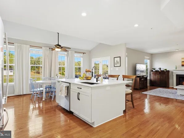 11556 Highland Farm Ct, La Plata, MD 20646
