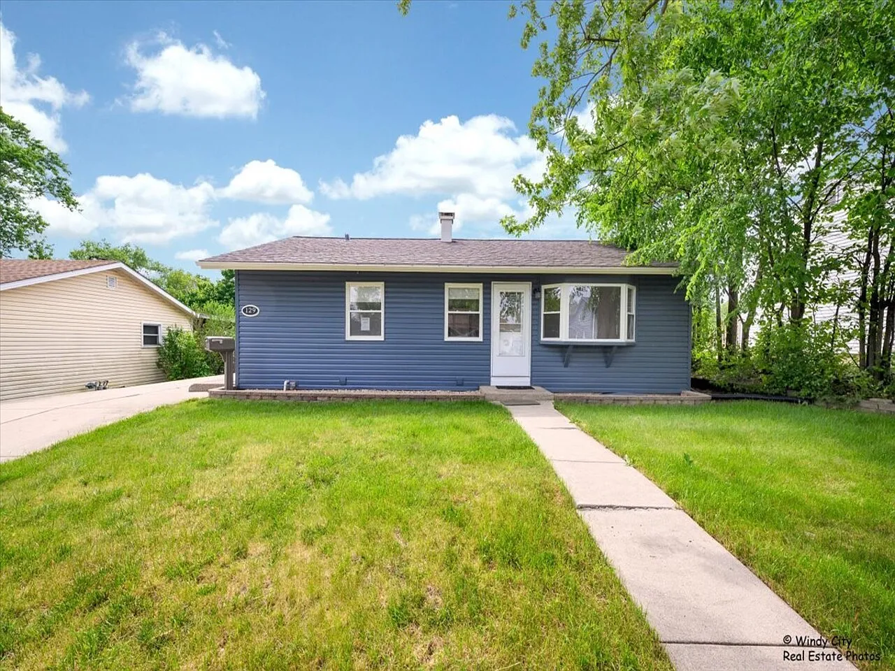 129 McCabe Dr photo 1