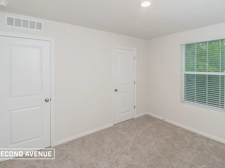 2471 W Vespero St — Photo 9