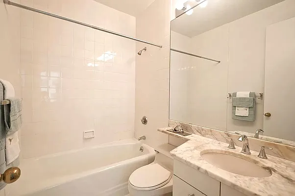 Rented by City Connections Realty | media 5