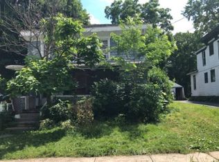 34 Perry St, Auburn, NY 13021