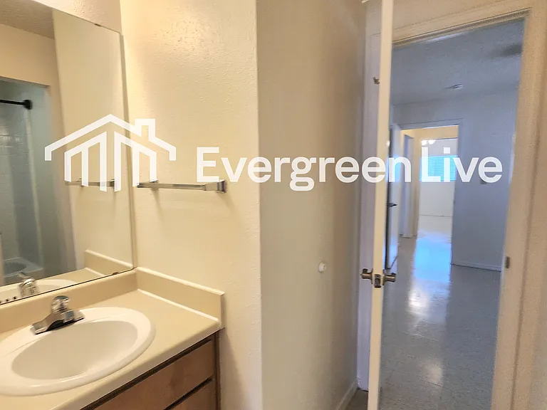 1323 San Felipe Ct — Photo 9