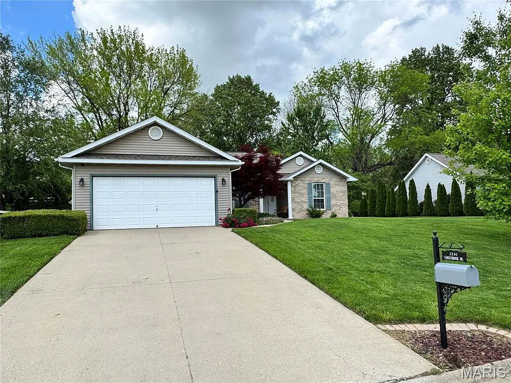 3 bed, 3.0 bath, 1532 sqft, $2,350 — Photo 1