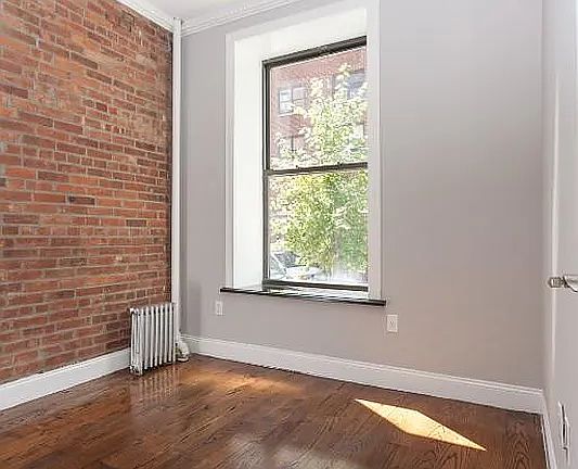 4th image of 5 W 103rd St #3FE