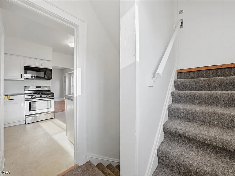 2058 Wascana Ave — Photo 15