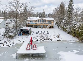 95 Lakeshore Rd E, Oro Medonte, ON L0L 2E0