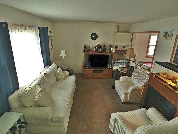 4th image of 992 Haran Ave