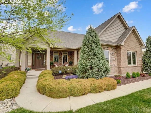 9984 Rothschild Ct, Centerville, OH 45458