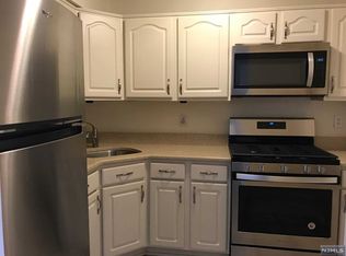 831 Juniper Way, Mahwah, NJ 07430