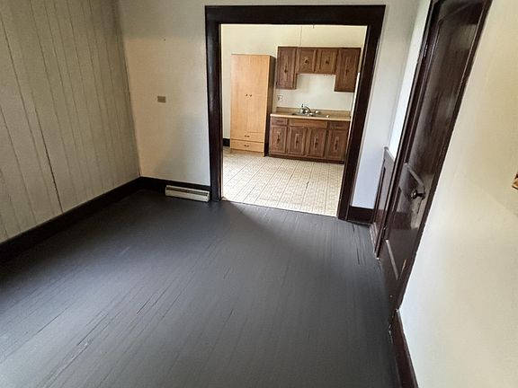 2nd image of 217 Allegheny Ave APT 1
