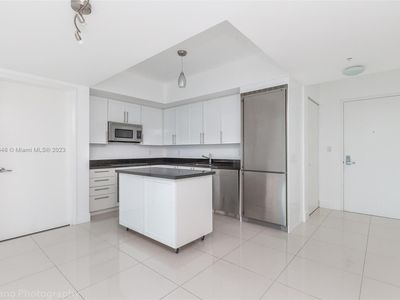 92 SW 3rd St APT 3304, Miami, FL, 33130
