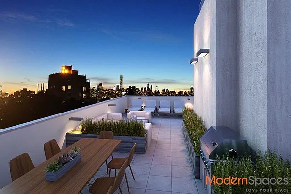 Sold by Modern Spaces | media 9