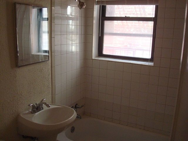 2nd image of 194 Kensington Ave APT 32