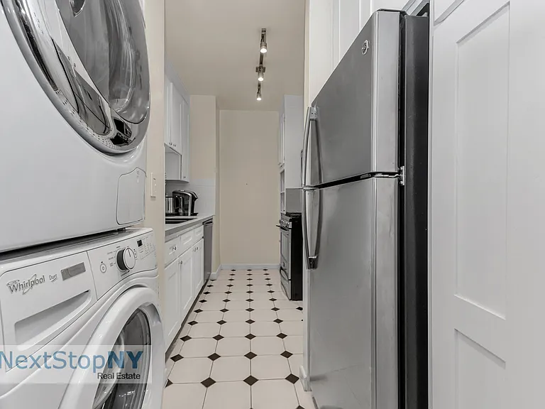 303 E 57th St #24E — Photo 6