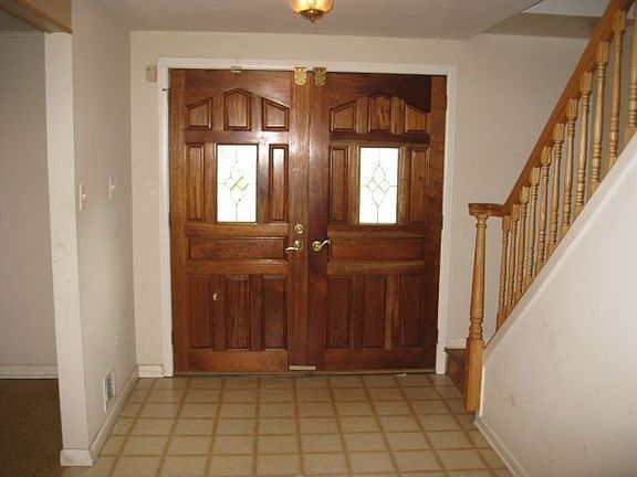 entrance / foyer