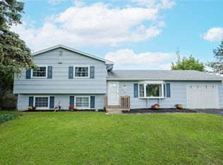 113 Feasel Dr, Henrietta, NY 14467