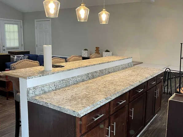 Riverwood Park Apartments
