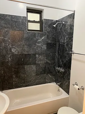 Rented by Peter R. Hungerford, LREB | media 24