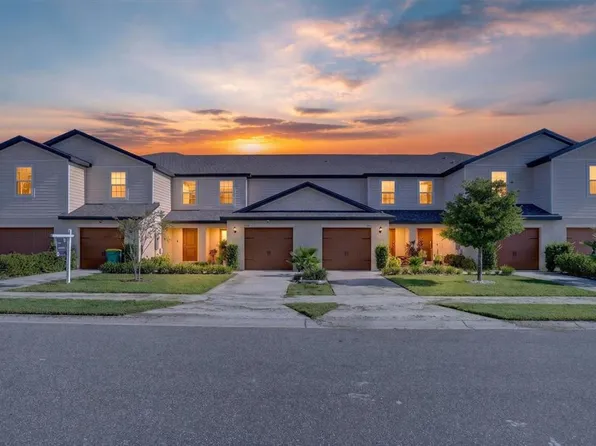 1556 WYNFORD CIRCLE, TAVARES, FL 32778