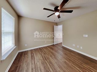 14 Ledgerock Way, Durham, NC 27703