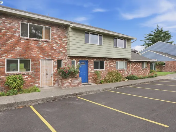 1304 NE Hogan Dr, Gresham, OR 97030