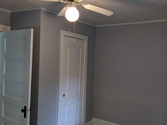 Bedroom one will have knob on closet