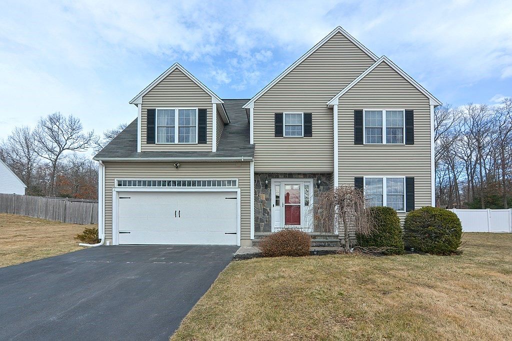 71 Broad St, Plainville, MA 02762 Zillow