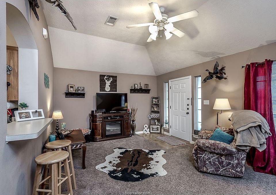 1st image of 2900 Bexar Grass Dr