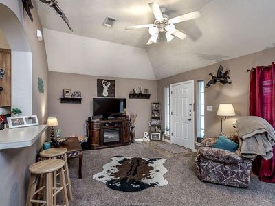 2900 Bexar Grass Dr, Bryan, TX, 77802