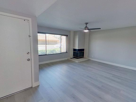 2nd image of 6116 Hefley St