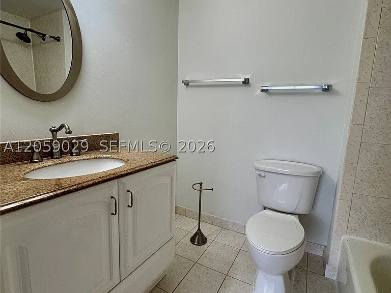 16743 Hemingway Dr #16743 — Photo 10