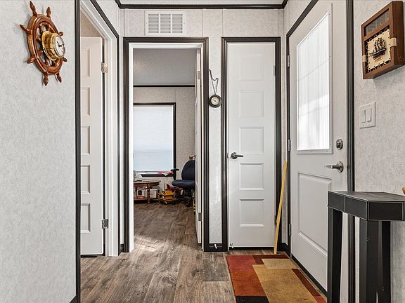 4th image of 52604 Yale Rd #10