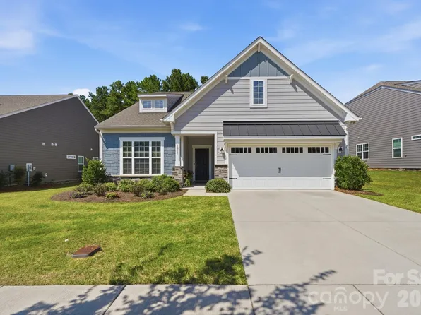 1017 Dali Blvd, Mount Holly, NC 28120