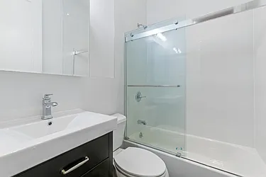 Rented by Coldwell Banker Warburg