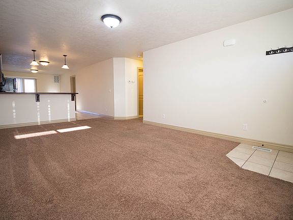 3rd image of 454 E Center St #B9