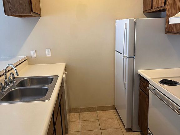 2nd image of 3835 Indian Run Dr #5