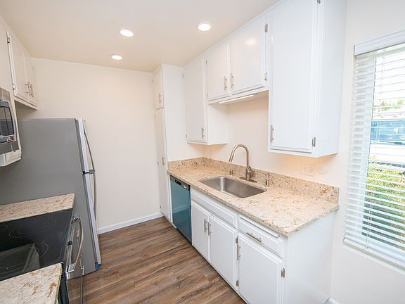 2nd image of 4036 Kansas St APT 01