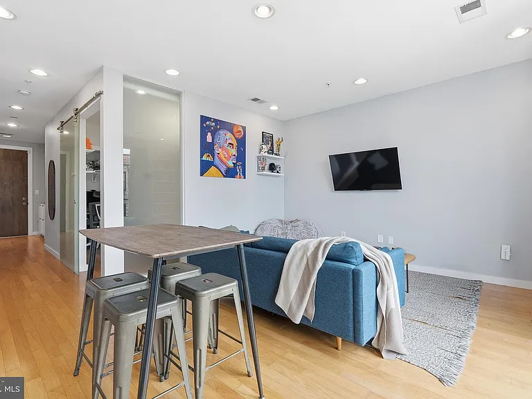 435 R St NW #404 — Photo 19