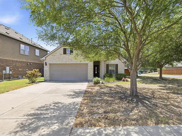 2601 Rough Berry Rd — Photo 3