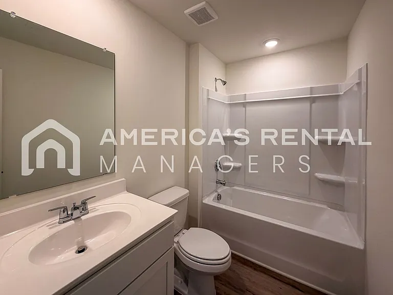 2126 Addison Way SW — Photo 12