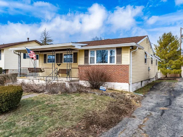 3840 Eakin Rd, Columbus, OH 43228