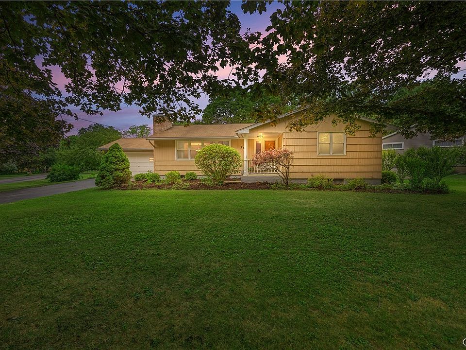 1st image of 306 Sherbrooke Rd