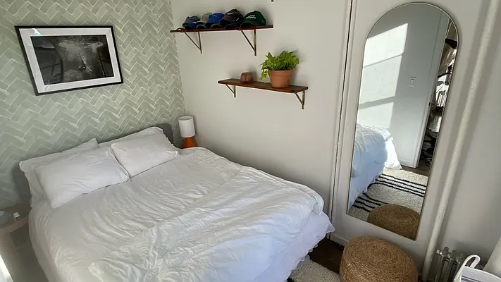 Rented by Nooklyn NYC LLC | media 4