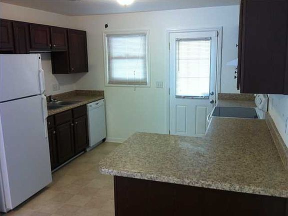 2nd image of 7424 Rock St